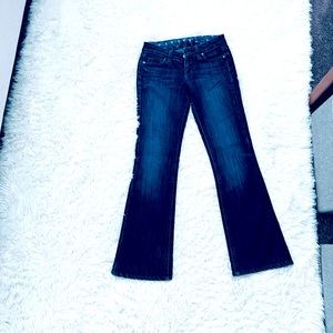 Paige Laurel Canyon Low Rise Bootcut DarkWash Jeans no size tag - measures 26